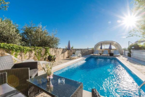 Gemütliche Wohnung Mit Pool
